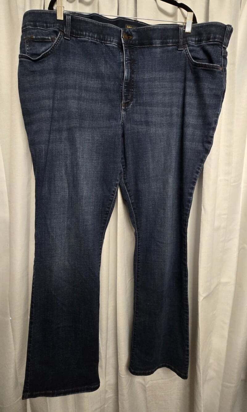 Lee Flex Motion Plus Size 28W Tall Mid Rise Bootcut Blue Stretch 5-Pocket Jeans